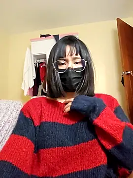 Snapshot of Latin_summer chatting on 10-08-25, 01:36 Latin summer online show from 10-08-25, 01:36