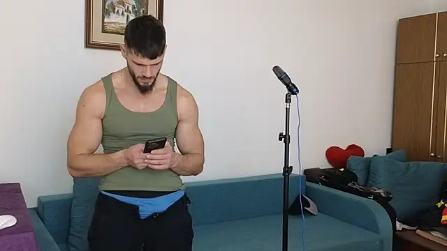 Snapshot of MauroTwin chatting on 01-22-25, 05:59 MauroTwin online show from 01-22-25, 05:59