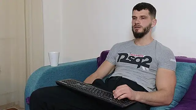 Snapshot of MauroTwin chatting on 03-14-25, 06:07 MauroTwin online show from 03-14-25, 06:07