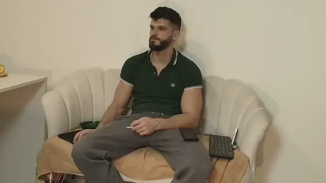 Snapshot of MauroTwin chatting on 12-03-25, 07:34 MauroTwin online show from 12-03-25, 07:34