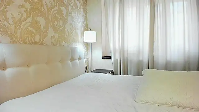 Snapshot of TessaPosh chatting on 03-20-25, 09:26 TessaPosh online show from 03-20-25, 09:26