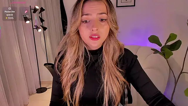 AmyWood online show from 02-13-26, 07:32