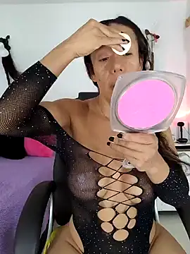 YOURSDEBORA online show from 02-06-25, 07:07