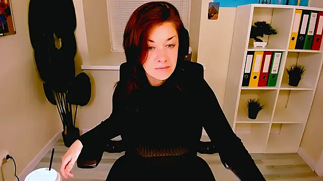 AnaMills online show from 11-10-25, 10:03