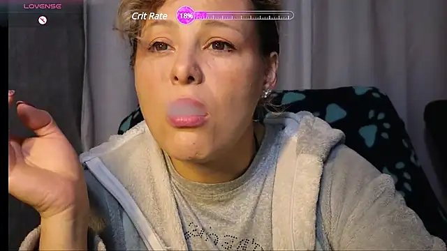 Snapshot of dagny-jo chatting on 02-06-25, 03:27 dagny-jo online show from 02-06-25, 03:27