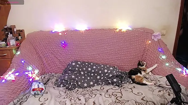 Snapshot of Wings_of_A_Butterfly chatting on 01-12-25, 03:57 Wings of A Butterfly online show from 01-12-25, 03:57