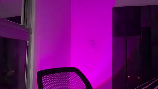 Snapshot of MarcellaGriffin chatting on 03-19-25, 04:25 MarcellaGriffin online show from 03-19-25, 04:25