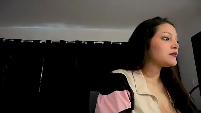 Snapshot of MarcellaGriffin chatting on 10-13-25, 08:53 MarcellaGriffin online show from 10-13-25, 08:53