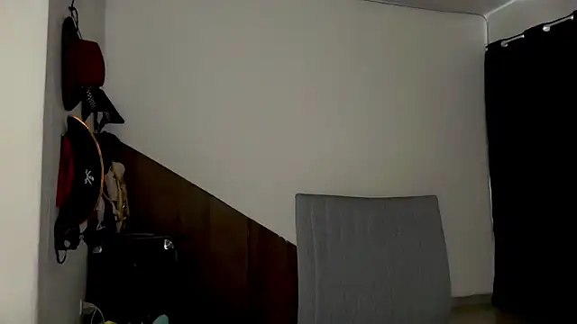 Snapshot of MarcellaGriffin chatting on 10-28-25, 07:16 MarcellaGriffin online show from 10-28-25, 07:16