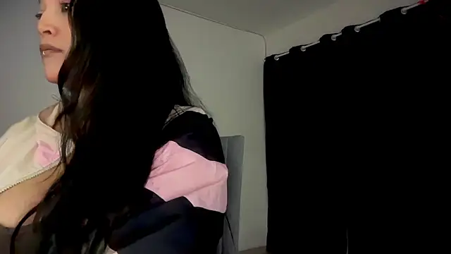 Snapshot of MarcellaGriffin chatting on 11-12-25, 11:58 MarcellaGriffin online show from 11-12-25, 11:58