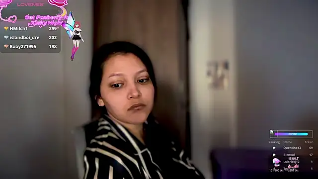 Snapshot of MarcellaGriffin chatting on 12-14-25, 07:18 MarcellaGriffin online show from 12-14-25, 07:18