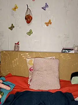 Katti Kissa online show from 11-14-25, 04:06