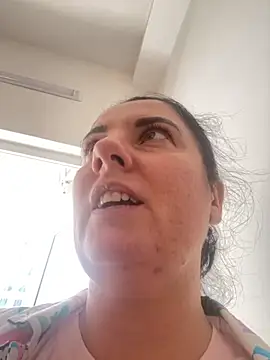 Snapshot of alisiaparril chatting on 11-13-25, 05:17 alisiaparril online show from 11-13-25, 05:17