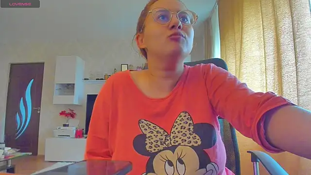 hot evil queen online show from 10-13-25, 07:19