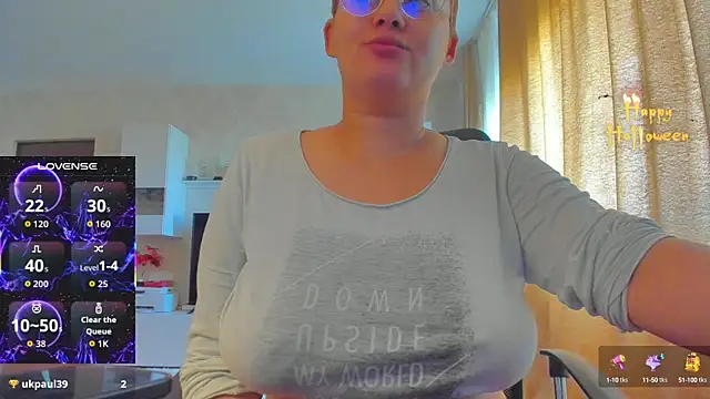 hot evil queen online show from 10-19-25, 07:31