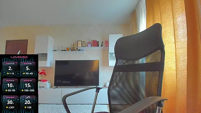 hot evil queen online show from 11-13-25, 10:03