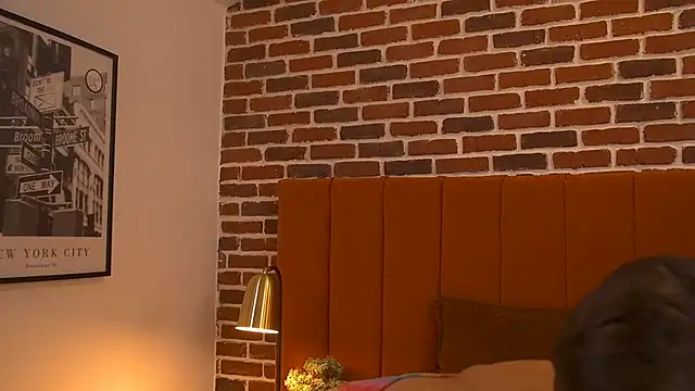 Snapshot of Mellisandre chatting on 11-25-25, 09:15 Mellisandre online show from 11-25-25, 09:15