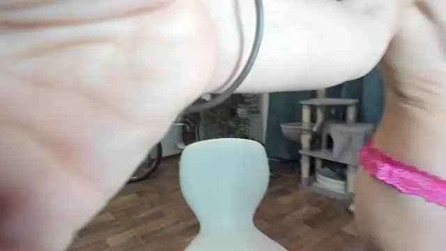 Snapshot of Constancia_pure chatting on 12-05-24, 10:23 Constancia pure online show from 12-05-24, 10:23