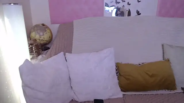 -carla- online show from 10-23-25, 04:56