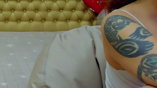 Snapshot of AlmaFancy chatting on 12-26-24, 08:50 AlmaFancy online show from 12-26-24, 08:50