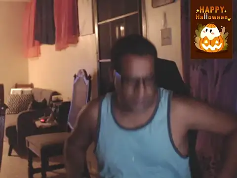 Snapshot of thesugar32 chatting on 10-27-25, 02:26 thesugar32 online show from 10-27-25, 02:26