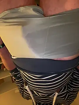 Snapshot of WhiteDick989 chatting on 12-31-24, 06:02 WhiteDick989 online show from 12-31-24, 06:02