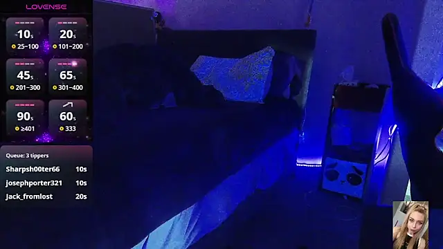 Blondiewithanass online show from 12-23-25, 04:10