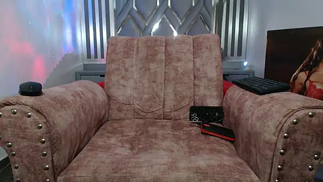 Snapshot of beautifulunna_ chatting on 02-15-25, 03:31 beautifulunna  online show from 02-15-25, 03:31