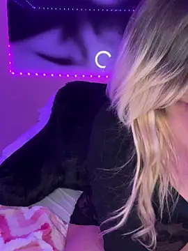 LittleMissEeve online show from 03-16-25, 01:38