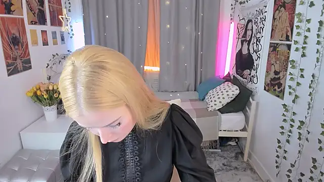 Laly Peach online show from 11-09-25, 11:41