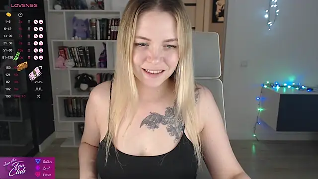 Snapshot of Emma_Bryan chatting on 03-09-25, 07:59 Emma Bryan online show from 03-09-25, 07:59