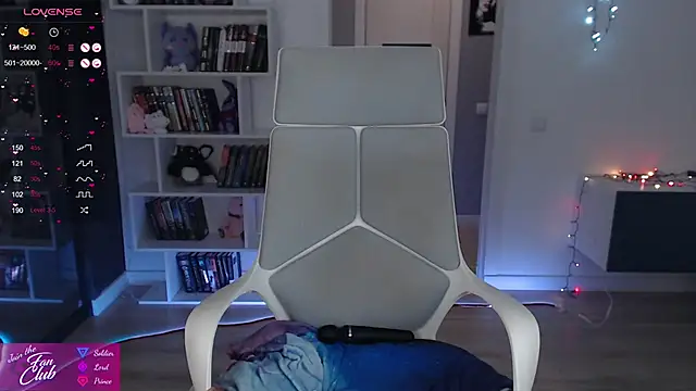 Snapshot of Emma_Bryan chatting on 03-18-25, 09:10 Emma Bryan online show from 03-18-25, 09:10