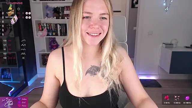 Snapshot of Emma_Bryan chatting on 09-28-25, 09:31 Emma Bryan online show from 09-28-25, 09:31