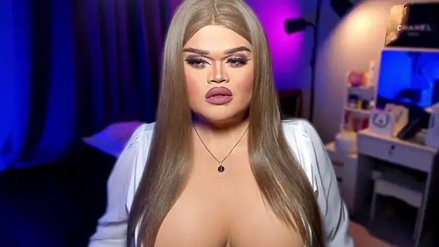 KarolinaThompson online show from 12-21-24, 05:36