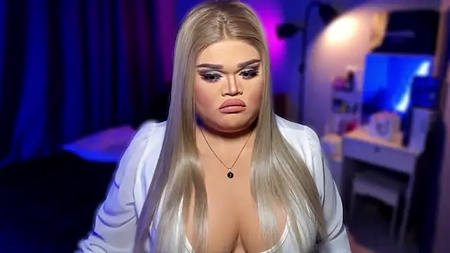 KarolinaThompson online show from 01-19-25, 03:42