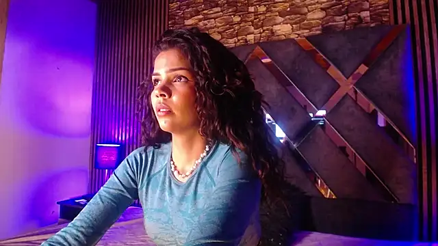 Snapshot of ximena_diaz chatting on 02-28-25, 11:45 ximena diaz online show from 02-28-25, 11:45