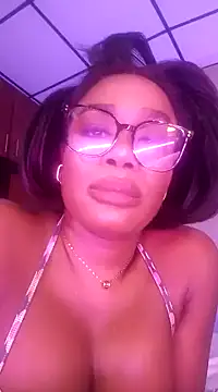 Snapshot of MariiePrice chatting on 01-08-25, 06:20 MariiePrice online show from 01-08-25, 06:20