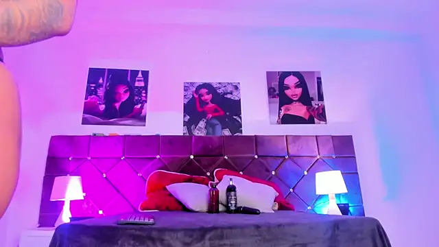 Snapshot of Ariana_lopezz chatting on 02-17-25, 12:38 Ariana lopezz online show from 02-17-25, 12:38