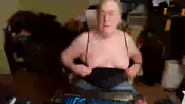 Toastir online show from 02-06-25, 01:49