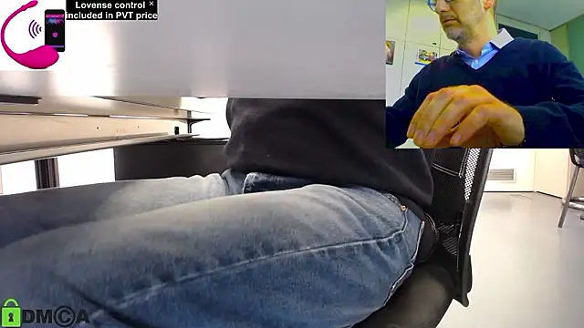 Snapshot of pliko chatting on 02-26-26, 01:32 pliko online show from 02-26-26, 01:32