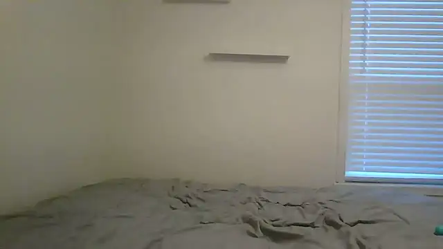 Snapshot of beautylovess chatting on 11-11-25, 12:49 beautylovess online show from 11-11-25, 12:49