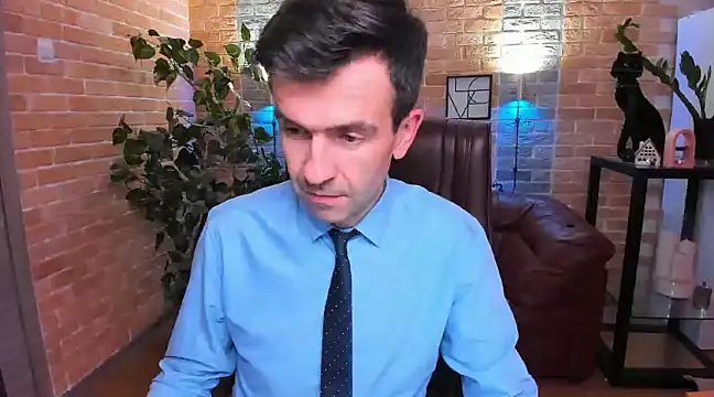 SteveTiger online show from 01-22-25, 03:51