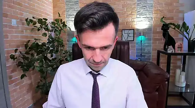 SteveTiger online show from 02-13-25, 01:59