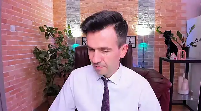 SteveTiger online show from 02-17-25, 01:53