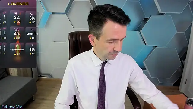 SteveTiger online show from 11-30-25, 03:38