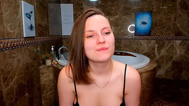 Snapshot of MelindaTin chatting on 01-15-26, 12:37 MelindaTin online show from 01-15-26, 12:37