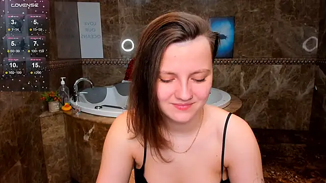 Snapshot of MelindaTin chatting on 02-02-26, 12:31 MelindaTin online show from 02-02-26, 12:31