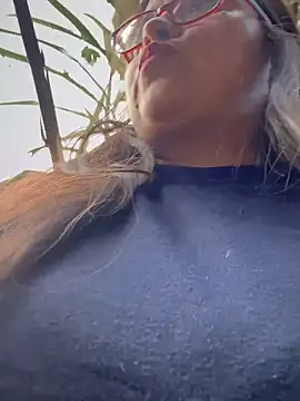 Ixchel Anaid online show from 11-01-25, 11:56