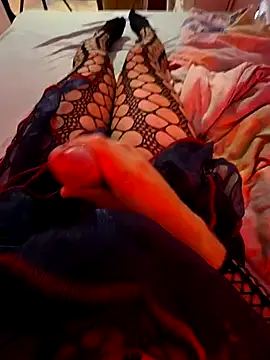 MAllE4 online show from 10-16-25, 01:45