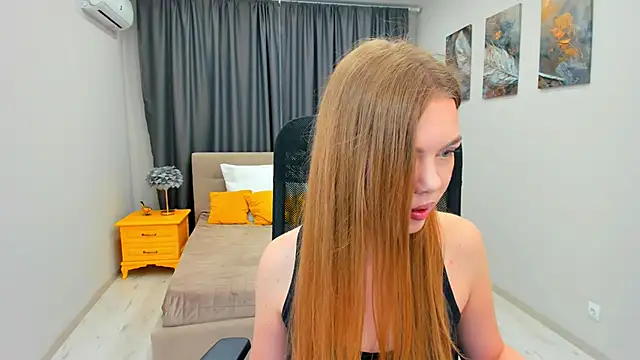 Strawberrye online show from 03-13-25, 11:30